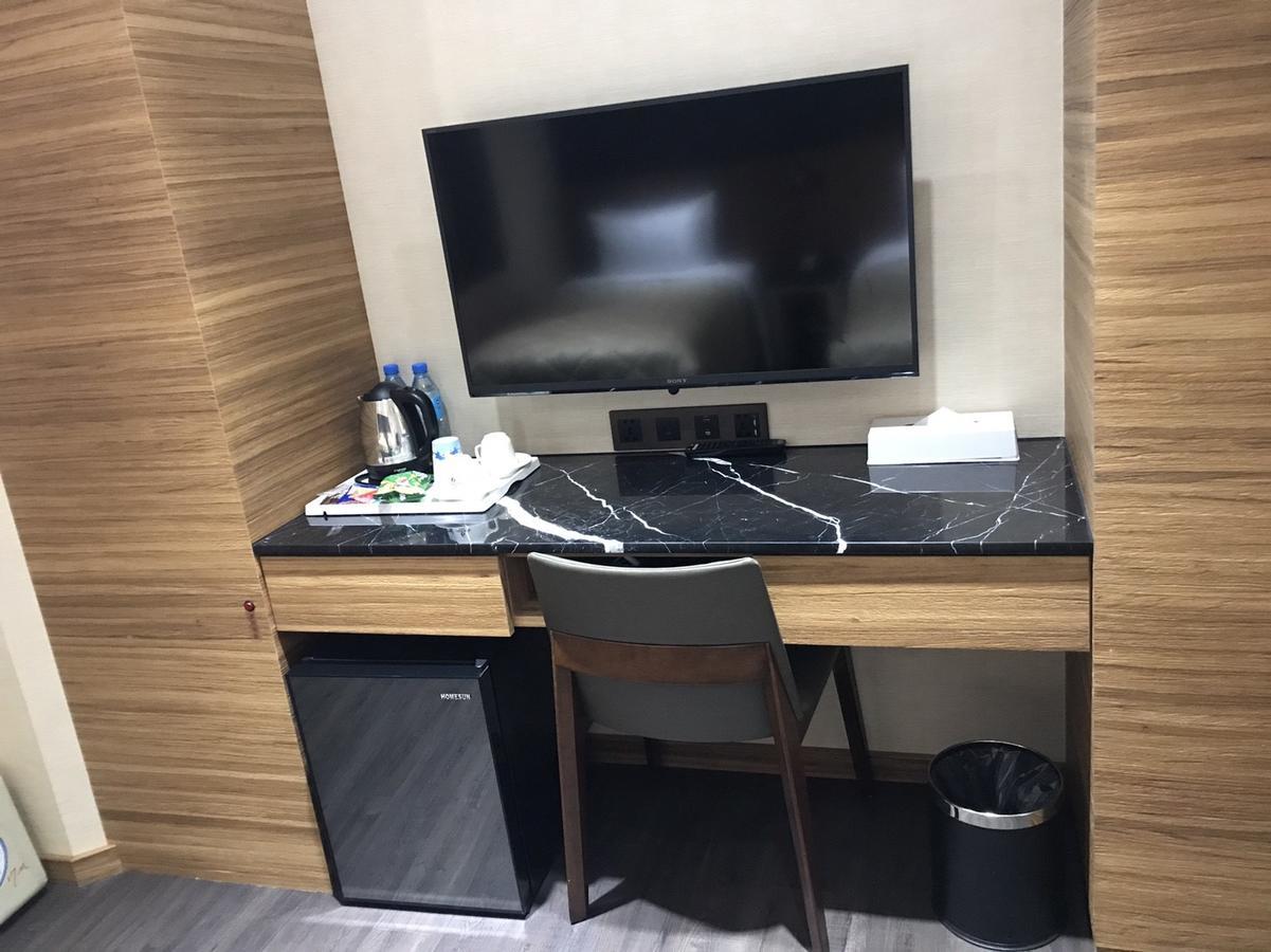 员林镇 員林红楼商旅酒店 外观 照片